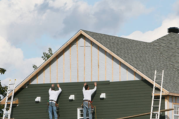 Professional Siding Repair technician working in Greenbackville, VA